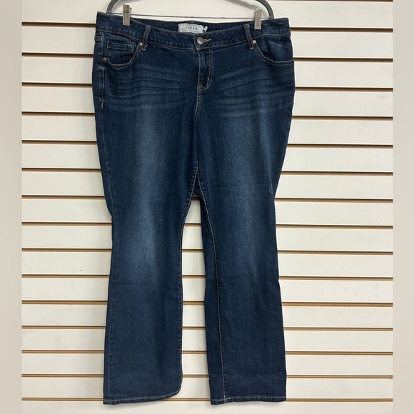 torrid Denim - Torrid Dark Wash Jeans - Size 18 - Barely Boot - Stretch EUC‎